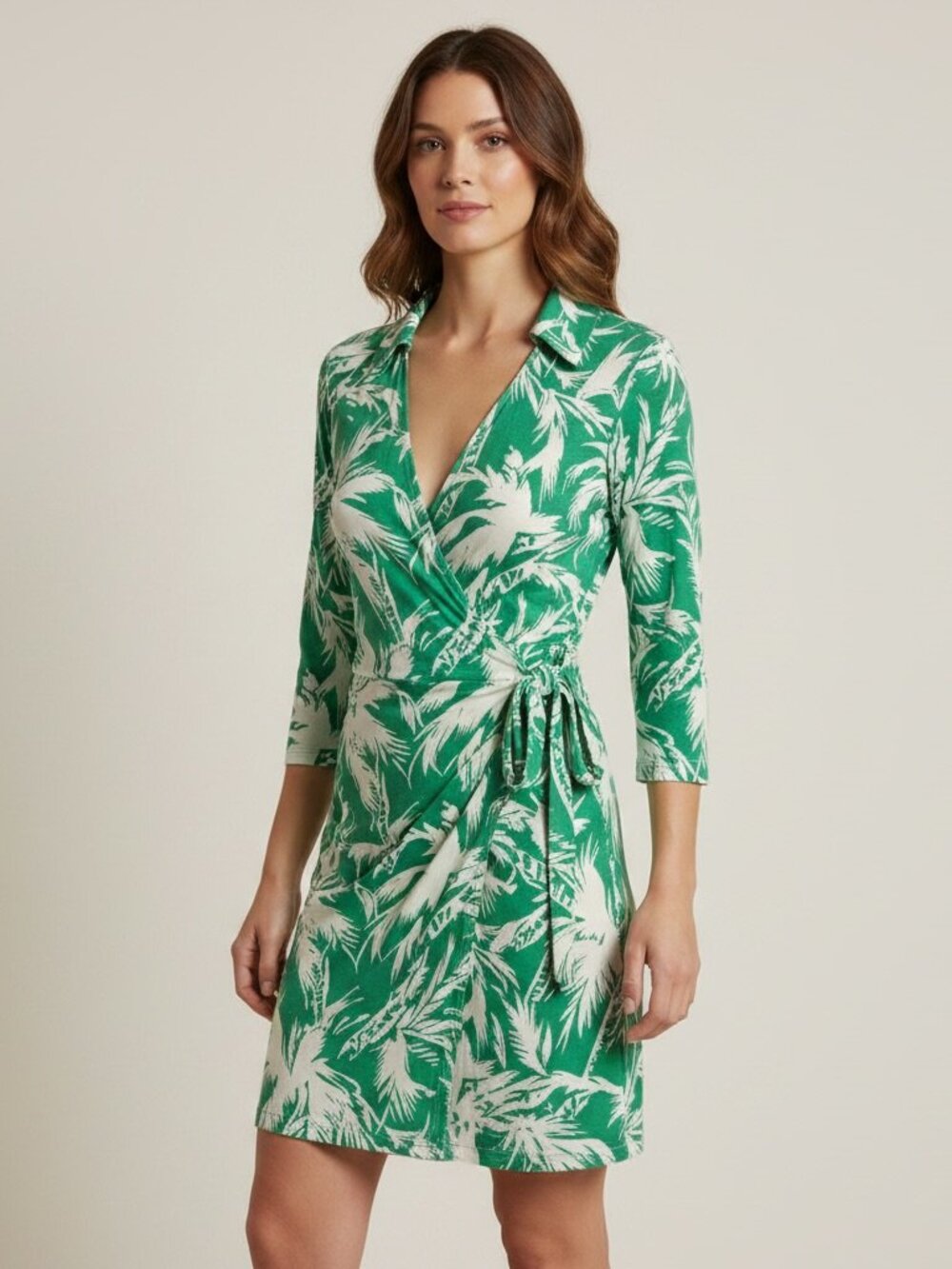 Diane von Furstenberg 100% Silk Green Palm Print Wrap Dress